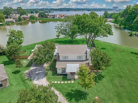 438 Lazy Ln, Montgomery, TX 77356