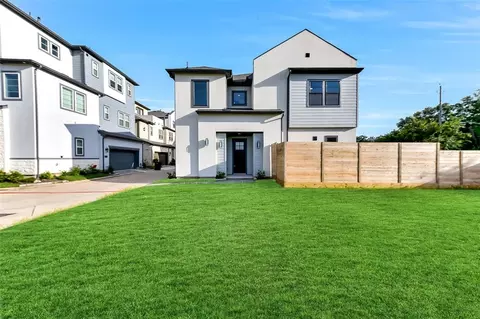 12037 Royal Oaks Run Dr, Houston, TX 77082
