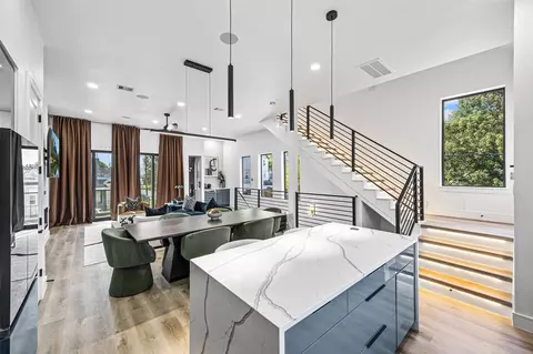 2801 Delano St, Houston, TX 77004