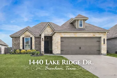 1440 Lake Ridge Dr, Brenham, TX 77833