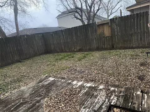 4937 E Ridge Creek Dr, Houston, TX 77053