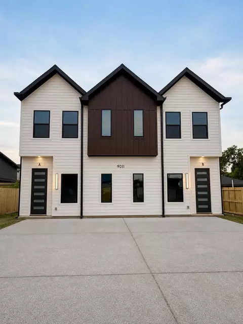 9011 Surry St, Houston, TX 77028