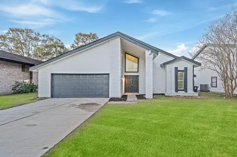 7622 Candlegreen Ln, Houston, TX 77071