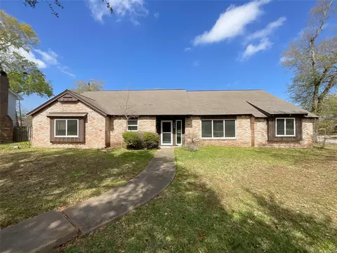 443 Bayou View Dr, El Lago, TX 77586