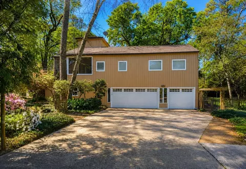 Exterior - 1 Holly Tree Ln, Spring, TX 77373 photo 1 of 5