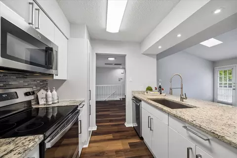 2277 S Kirkwood Rd #1116, Houston, TX 77077