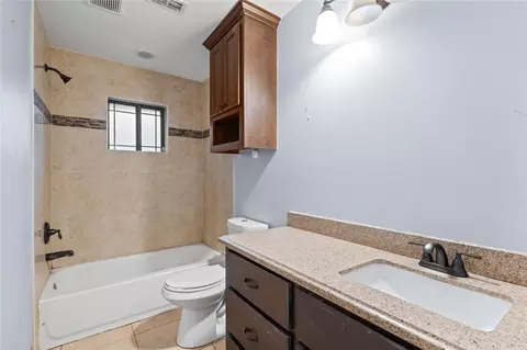 Bath - 804 Sebastian Ct, Pharr, TX 78577 photo 1 of 2