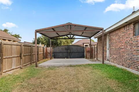Exterior - 804 Sebastian Ct, Pharr, TX 78577 photo 3 of 5