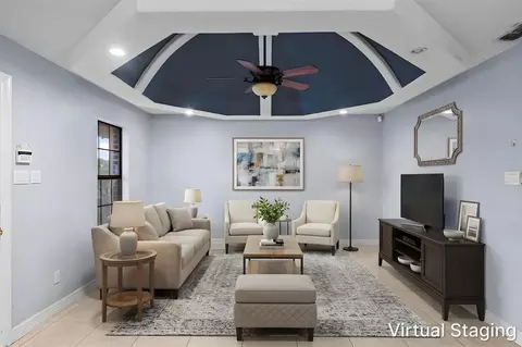 Living - 804 Sebastian Ct, Pharr, TX 78577 photo 1 of 3
