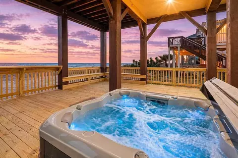21502 Kennedy Dr, Galveston, TX 77554