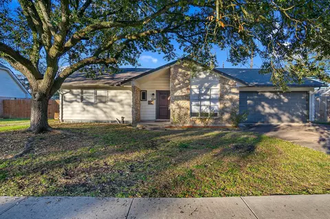 3210 Valley Brook Dr, La Porte, TX 77571