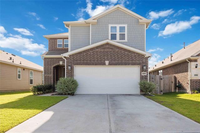 2111 Katalonia Ln, Fresno, TX 77545