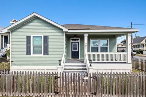1502 Avenue M, Galveston, TX 77550