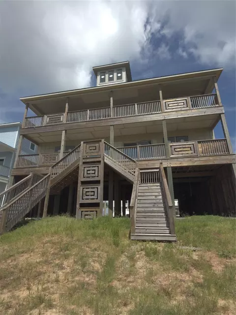 9305 Vista Bella, Galveston, TX 77554