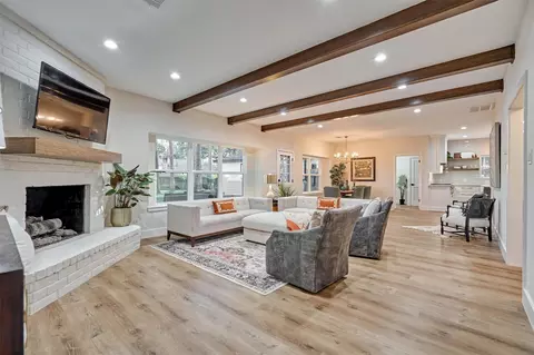 Living - 6023 Craigway Rd, Spring, TX 77389 photo 4 of 5