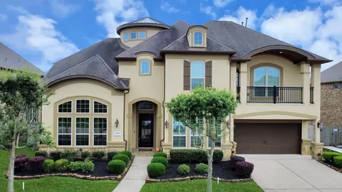 2202 Texoma Bend Ln, Friendswood, TX 77546
