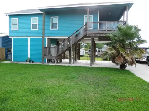 126 19th St # A, Dickinson, TX 77539