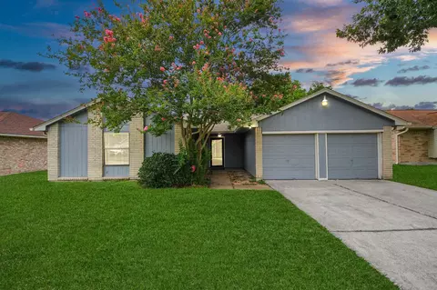 4215 Sequoia St, Baytown, TX 77521