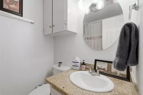 Bath - 1614 Luza St, Bryan, TX 77802 photo 3 of 3