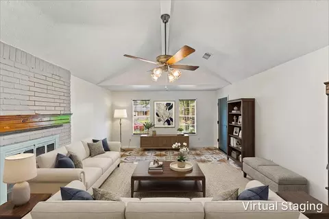 112 Ponderosa Trl, Conroe, TX 77301