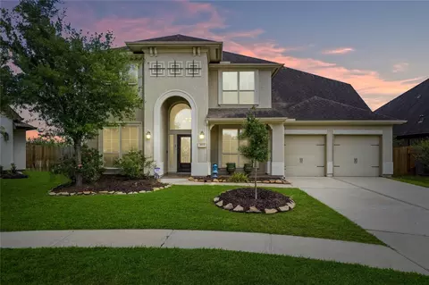 1813 Emerald Trace Ln, Pearland, TX 77584
