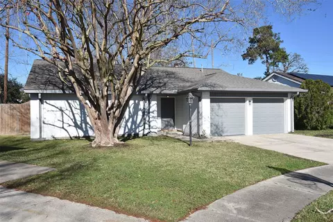 2711 Goldspring Ln, Spring, TX 77373