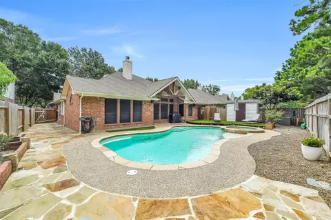 11219 Timbercreek Falls Dr, Houston, TX 77095
