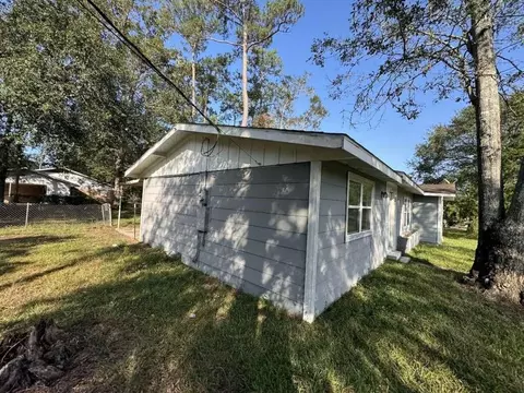 1301 Truman St, Cleveland, TX 77327
