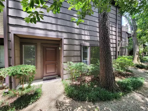 11711 Memorial Dr #565, Houston, TX 77024