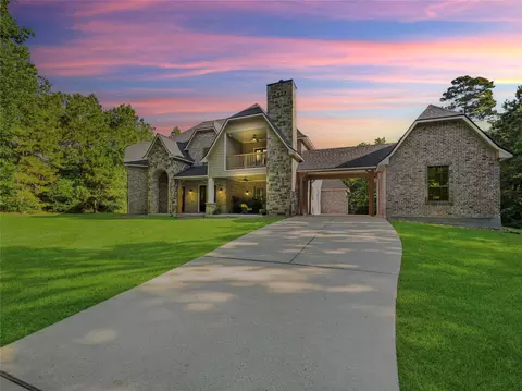 127 Leah Dr, Montgomery, TX 77316