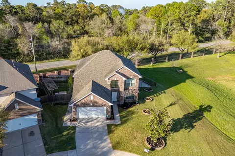 8702 Challis Park Ct, Houston, TX 77040