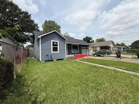 342 Hoffman St, Houston, TX 77020