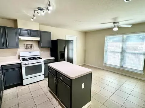 28703 Loddington St, Spring, TX 77386