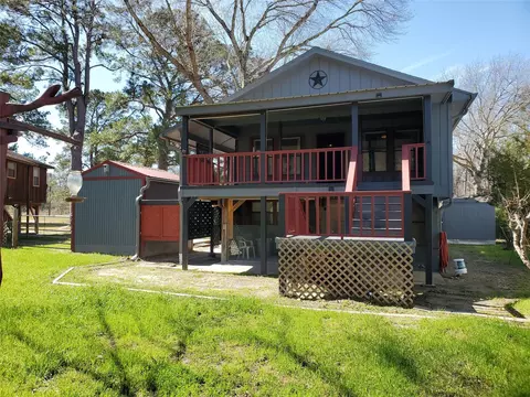 202 Beaver Den Dr, Coldspring, TX 77331