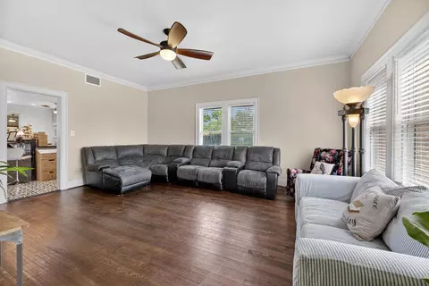 119 E Houston St, Refugio, TX 78377 photo 13