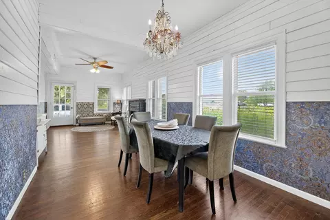 119 E Houston St, Refugio, TX 78377 photo 7