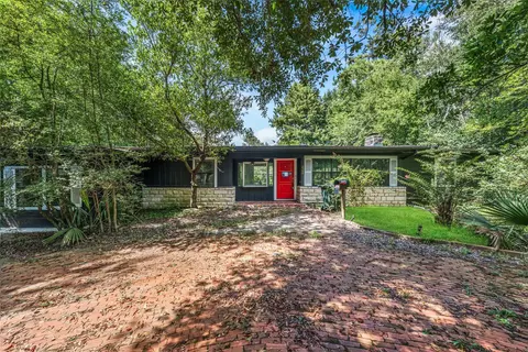 2360 Gladys St, Beaumont, TX 77702