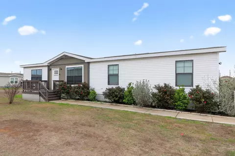 7151 Woodlake Pkwy #451, San Antonio, TX 78218