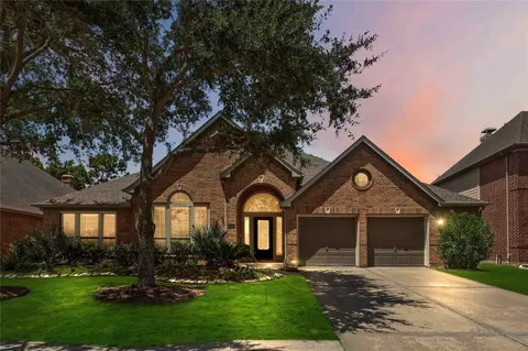 2712 Green Mountain Dr, Pearland, TX 77584