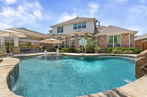 Exterior - 7218 Diamond Falls Ln, Spring, TX 77389 photo 8 of 9