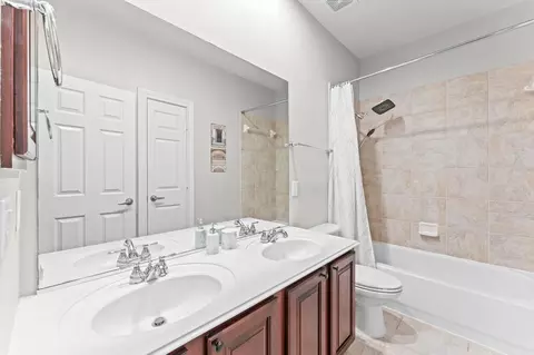 Bath - 7218 Diamond Falls Ln, Spring, TX 77389 photo 3 of 4