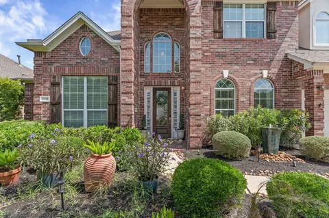 Exterior - 7218 Diamond Falls Ln, Spring, TX 77389 photo 2 of 9
