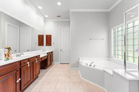 Bath - 7218 Diamond Falls Ln, Spring, TX 77389 photo 1 of 4