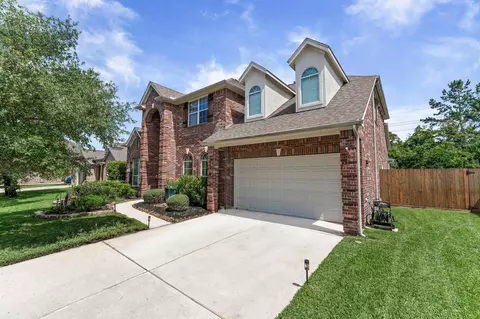 Exterior - 7218 Diamond Falls Ln, Spring, TX 77389 photo 3 of 9