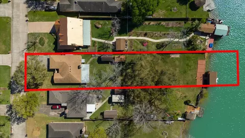 1309 Parkwest St, Texas City, TX 77591