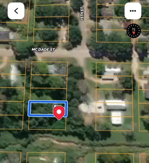 15 Th St, Hempstead, TX 77445