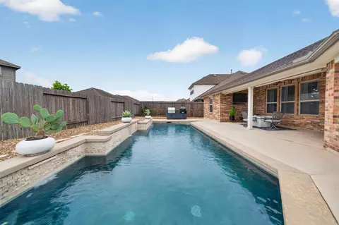 9905 White Oak Ln, Brookshire, TX 77423