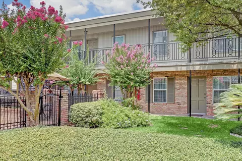 3131 Southwest Fwy #C29, Houston, TX 77098