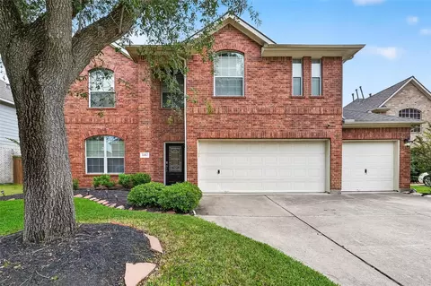3203 Ruffin Green Ct, Fresno, TX 77545