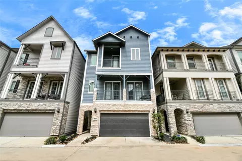11012 Mikula Dr, Houston, TX 77043